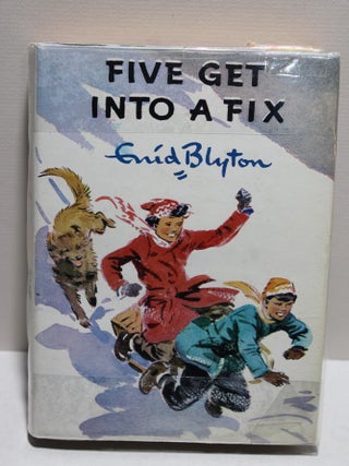 Item # 1068 Five Get Into a Fix. Enid Blyton